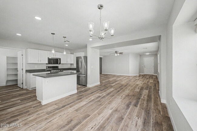 Building Photo - 2423 E Winged Foot Dr
