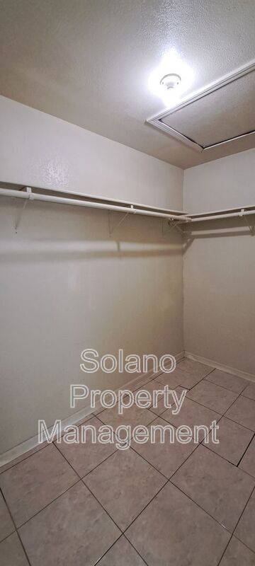 Building Photo - 355 Spindrift Way