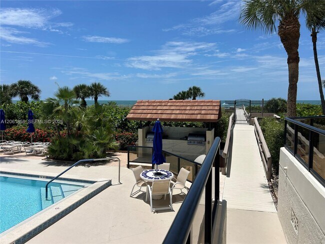 Building Photo - 720 S Collier Blvd