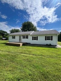 Building Photo - 1261 Avonia Rd