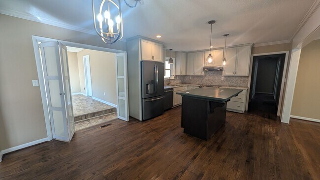 Building Photo - Spacious 4BR Home in Gardendale – Flexible Layout & Massive Backyard!