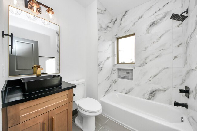 Building Photo - 7925 Ritz St