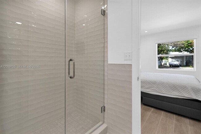 Building Photo - Northeast 81st Street, Miami, FL 33138 - 3 BR 2 BA single-family home