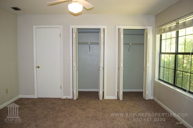 Building Photo - Beautiful Large home off of Mahan