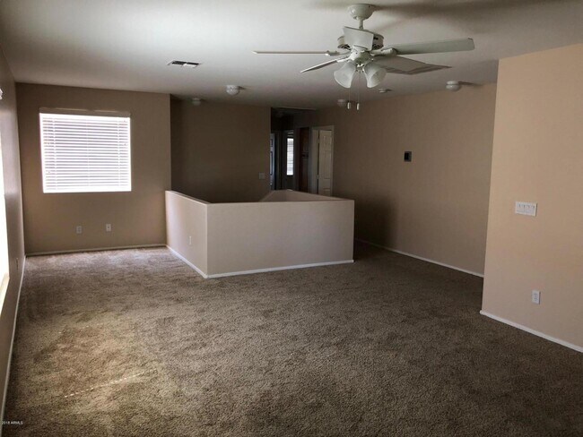 Building Photo - 22821 W Cantilever St