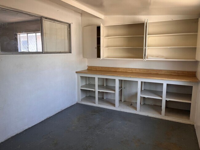 Building Photo - Cozy Home in San Jacinto on Large Lot
