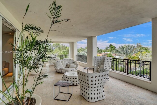 Building Photo - 3535 Hiawatha Ave