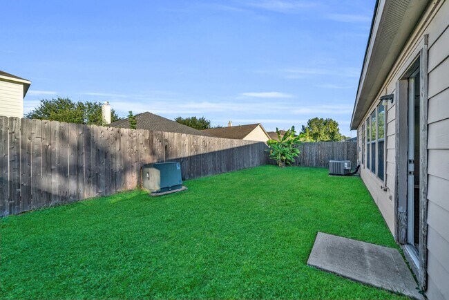 Building Photo - 9518 Milas Way