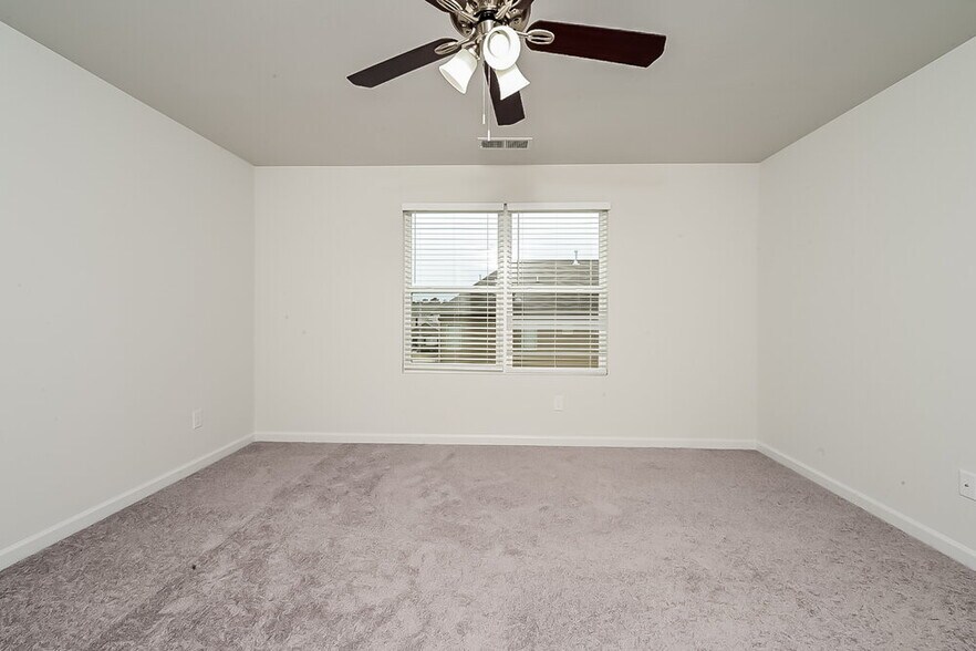 Building Photo - 457 Culloden Moor Dr