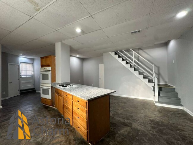 Building Photo - 3519 Rosekemp Ave