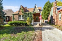 Building Photo - 850 N Butler Ave