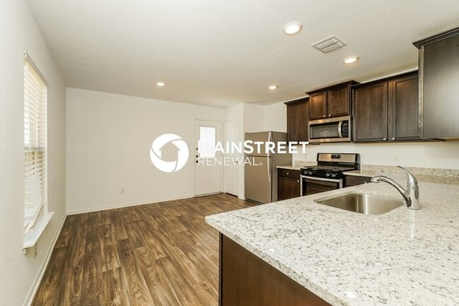 Building Photo - 3 Bedroom Pet-Friendly Home in New Braunfels, TX with Main Street Renewal