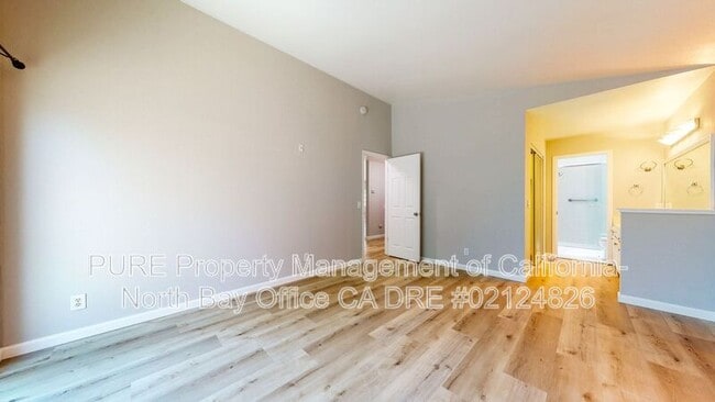 Building Photo - 1107 Navarro St