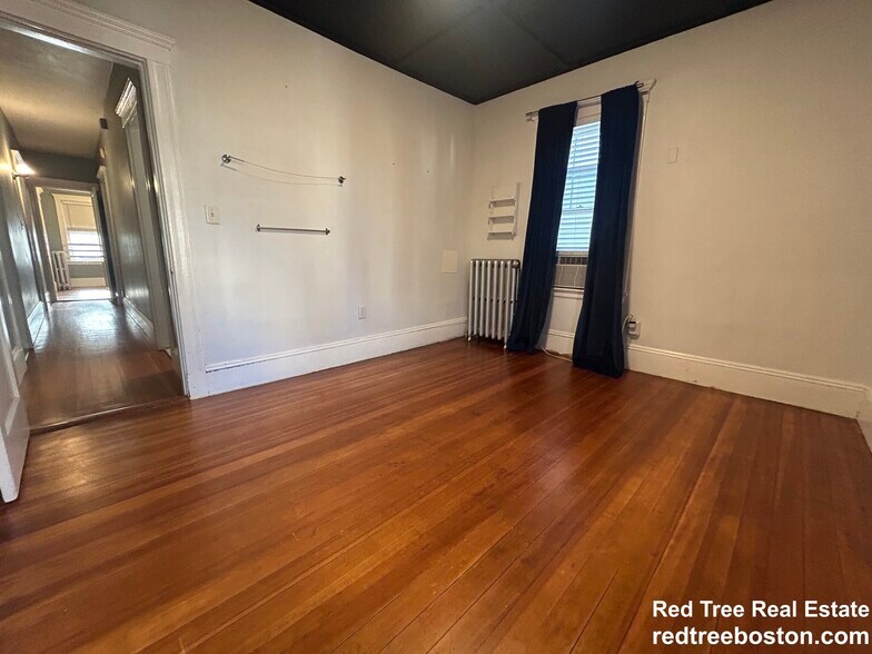 Building Photo - 32 Iffley Rd