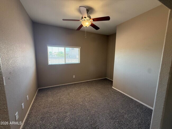 Building Photo - 3892 S Moccasin Trail