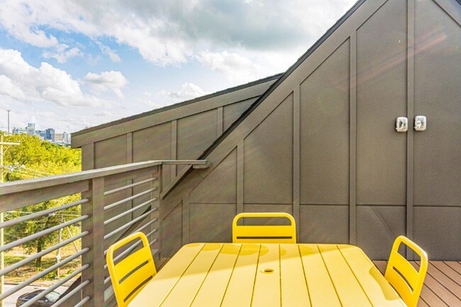 Building Photo - 1301 Baptist World Center Dr