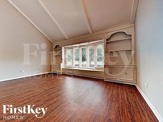 Building Photo - 707 Rose Ln