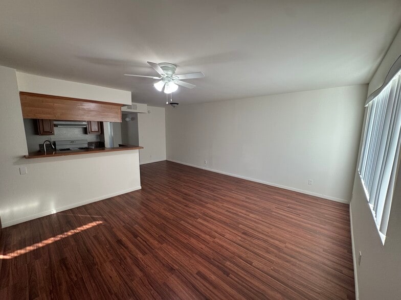 Building Photo - 10131 Tujunga Canyon Blvd