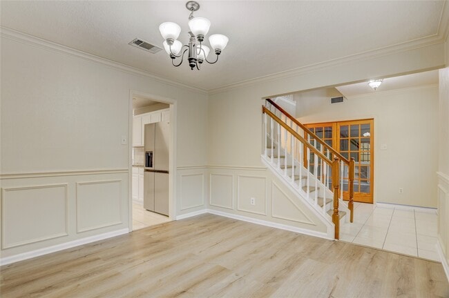 Building Photo - 10 E Trillium Cir