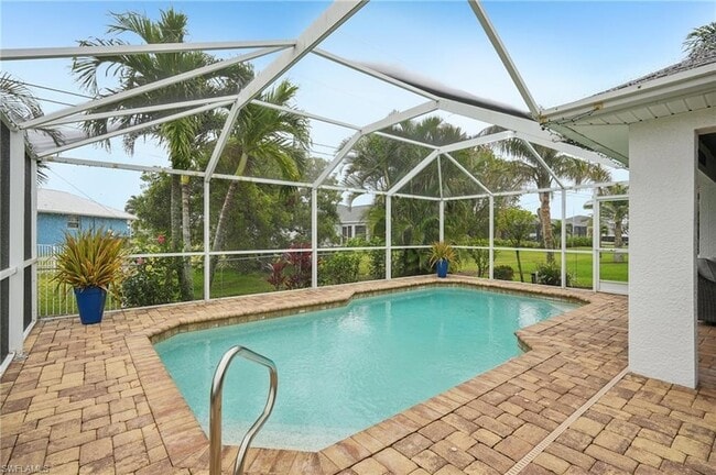 Building Photo - 3717 Agualinda Blvd