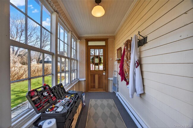 Building Photo - 121 Morris Ave