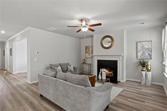 Building Photo - 213 Chiswick Lp