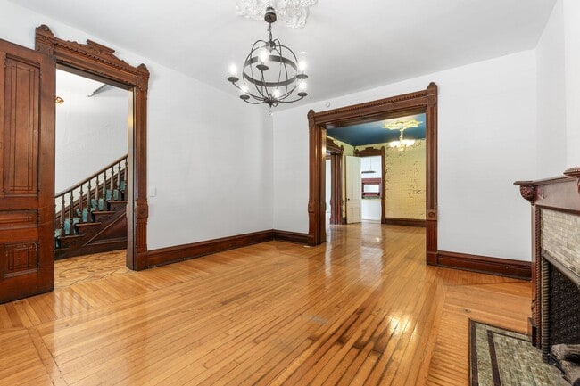 Building Photo - Huge Brick House in Victorian Village/Short North, Beautiful Woodwork 3 Car Garage and Swimming pool