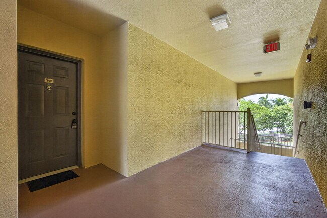 Building Photo - 6510 Emerald Dunes Dr