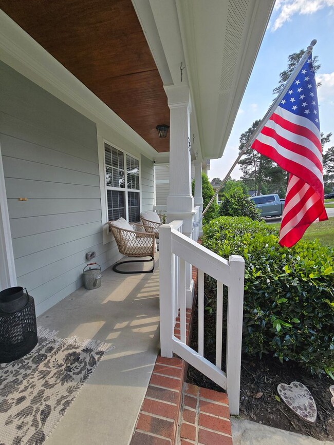 Building Photo - 355 Orchard Falls Dr