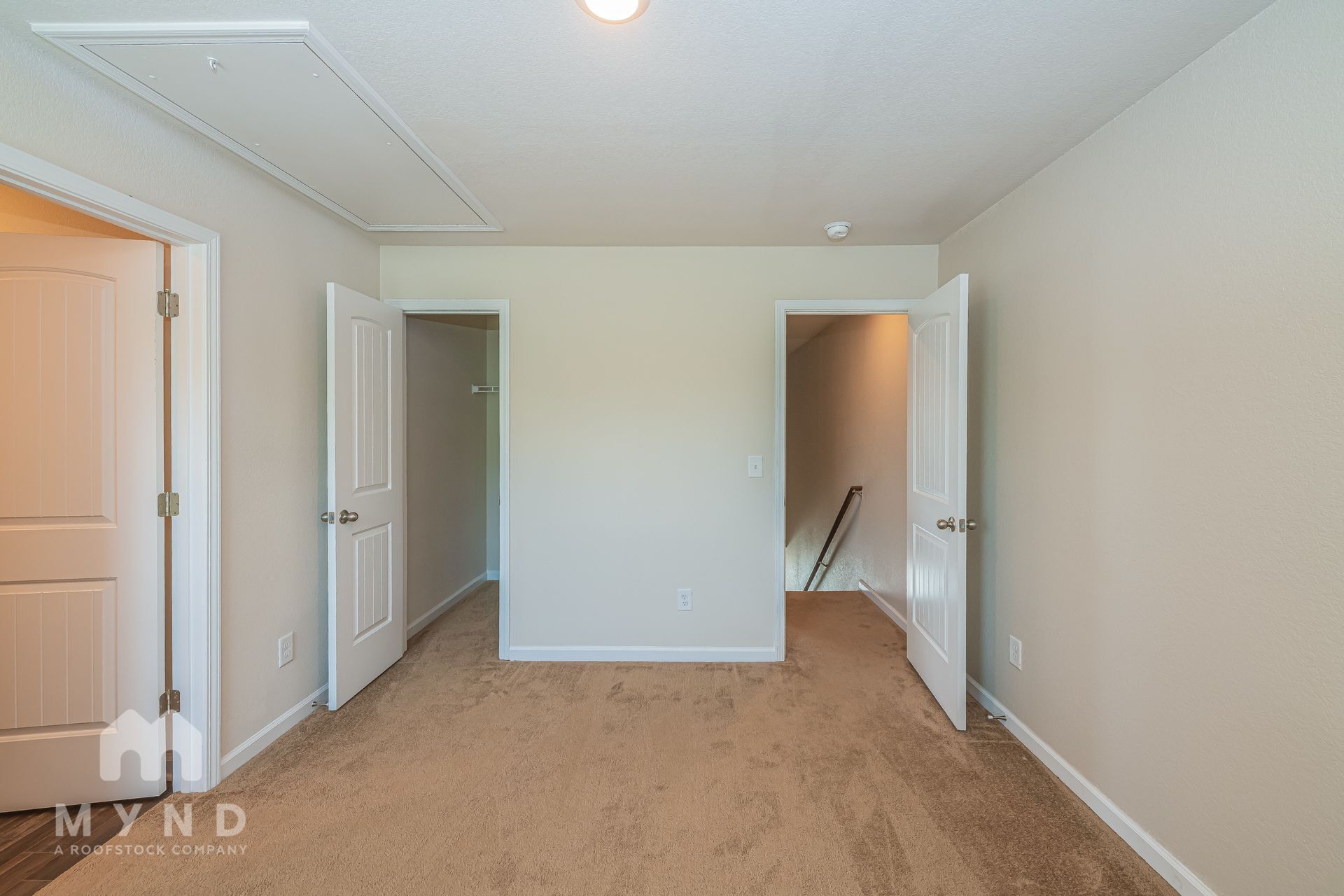 Building Photo - 250 Yorktown Ln