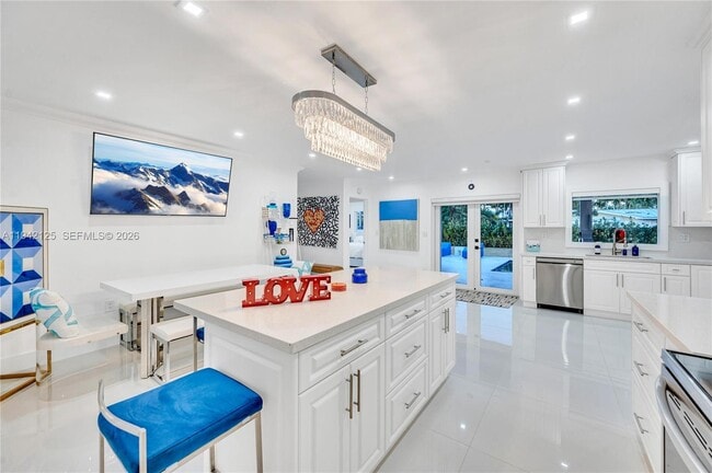 Building Photo - 8501 SW 142nd St