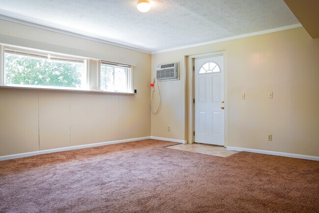 Building Photo - 435 N Water St