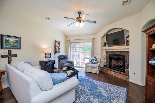 Building Photo - 3739 W Mahogany Dr