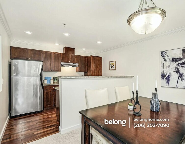 Building Photo - 25025 SE Klahanie Blvd