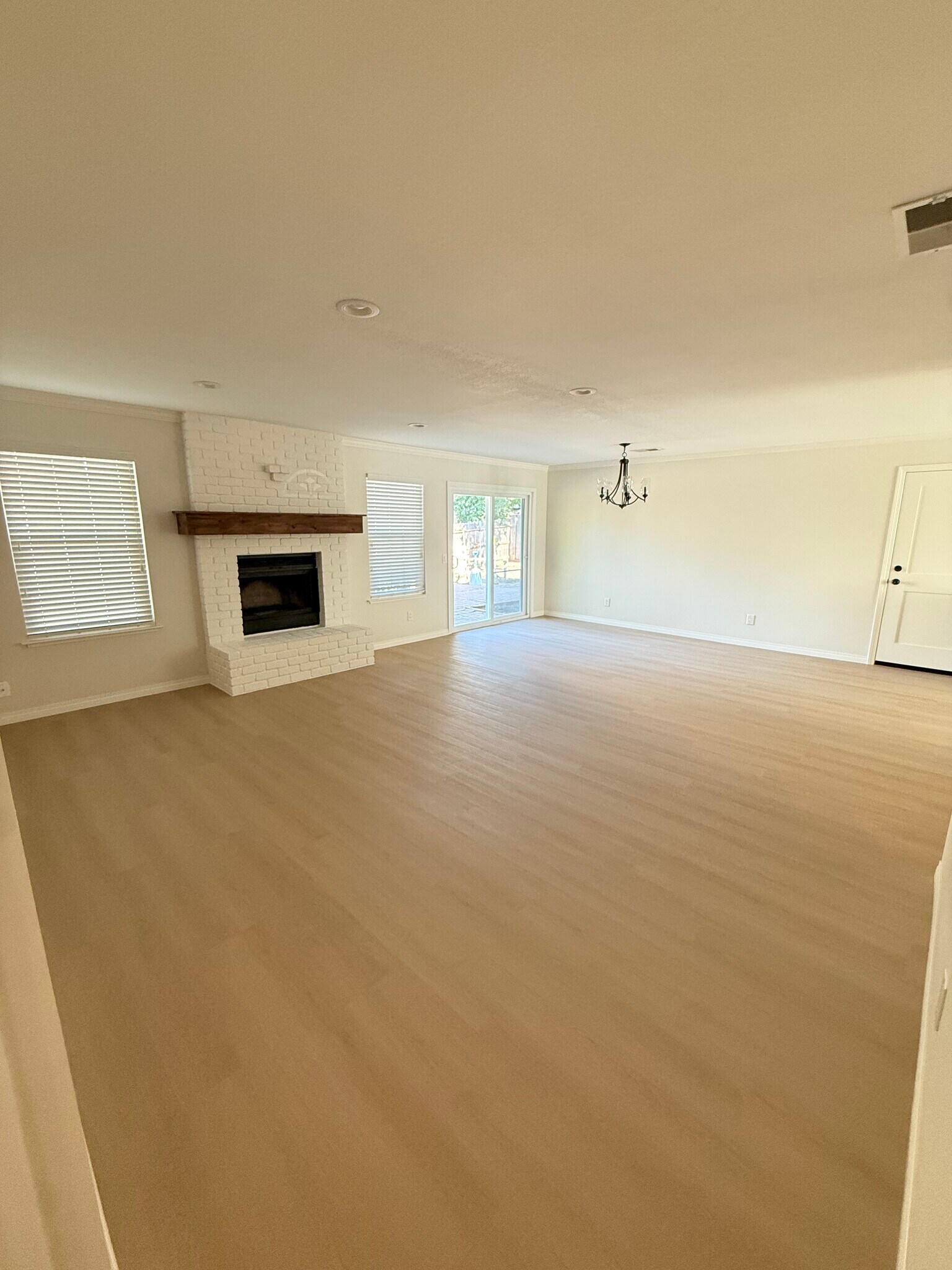 Building Photo - 6624 Trilby Ct