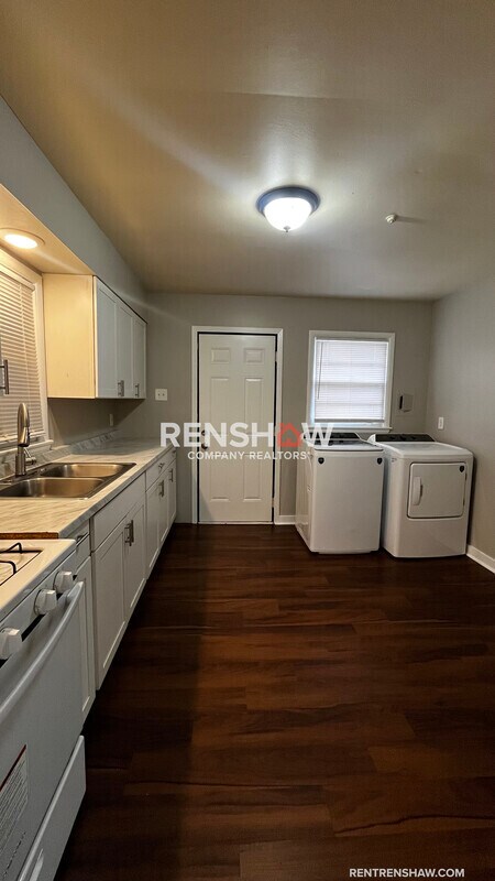 Building Photo - 3278 N Watkins St