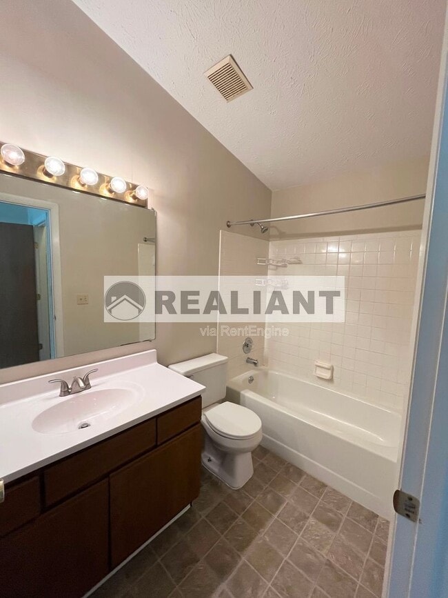 Building Photo - 24 Woodland Hills Dr