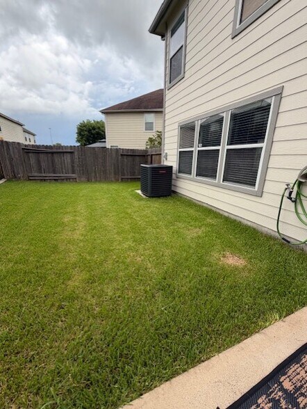 Building Photo - 2606 Skyview Knoll Ct