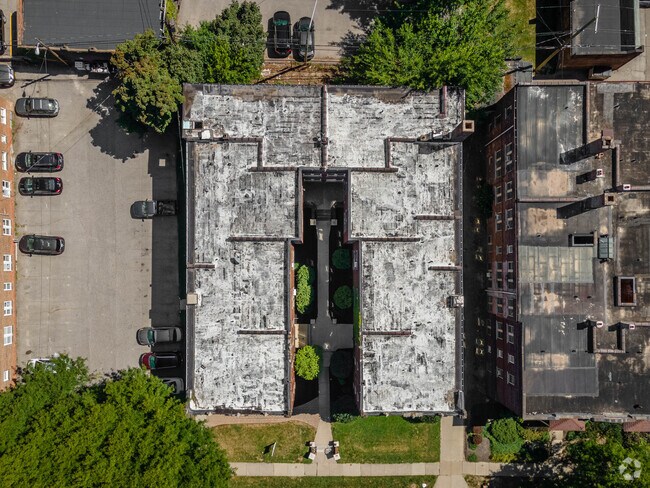 Building Photo - The Hannah Apartments