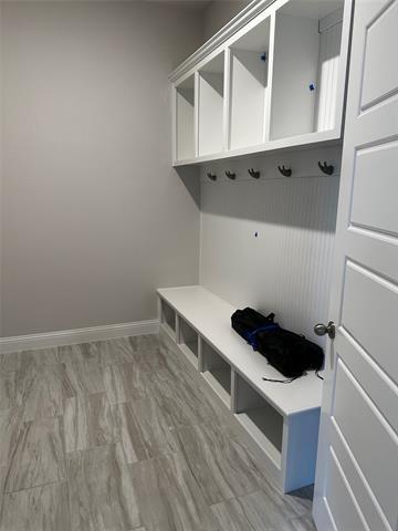 Building Photo - 7208 Redwood Rd