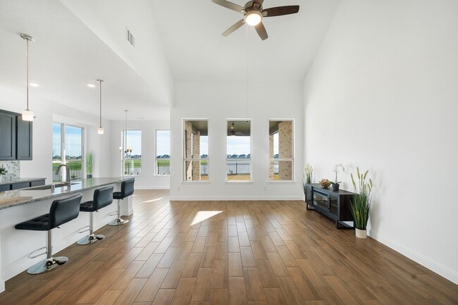 Building Photo - 2060 Terra Rose Dr