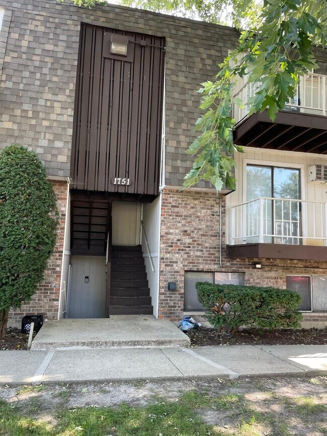 Primary Photo - 1751 Felten Rd