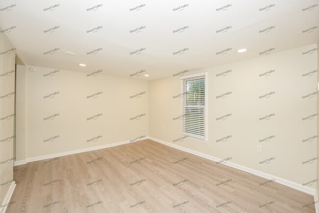 Building Photo - 26560 Cannon Rd