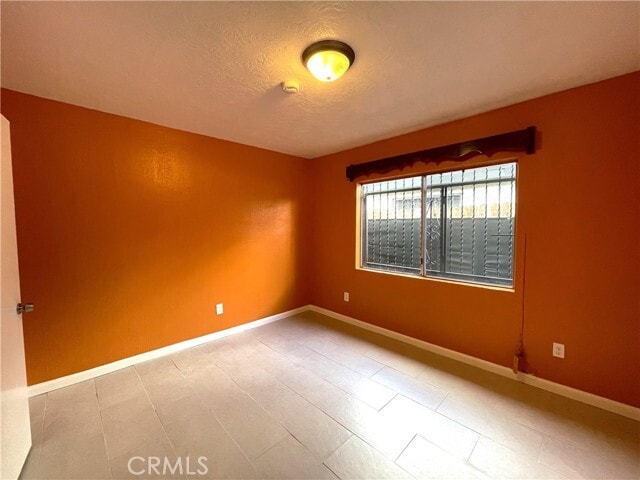 Building Photo - 10802 Grape St