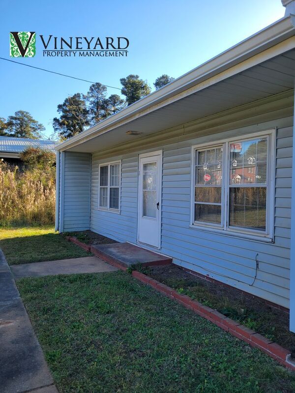 Building Photo - 916 N Tennessee St