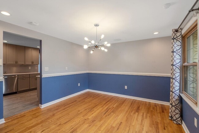 Building Photo - 20 Apricot Ln