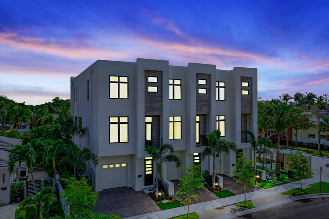 Building Photo - 405 SE 6th Ave