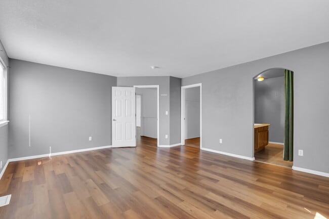Building Photo - 10974 E 96th Pl