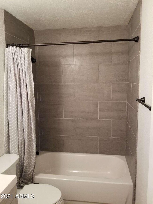 Building Photo - 1212 E Tempe Dr