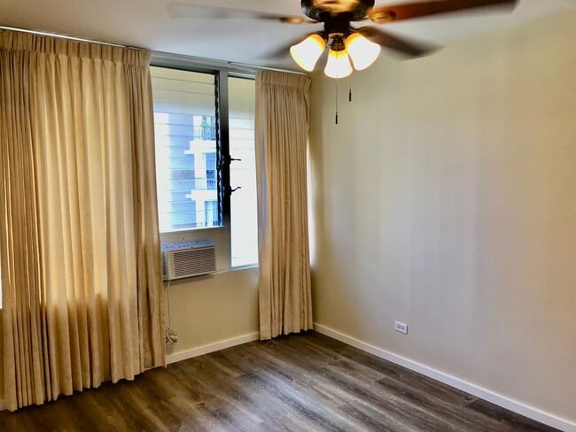 Building Photo - Kealani 2 Bdrm., 2 bath, 1 cov'd/sec'd Pkg. - Pool